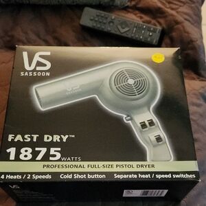 VS Sassoon Fast Dry Hair Dryer